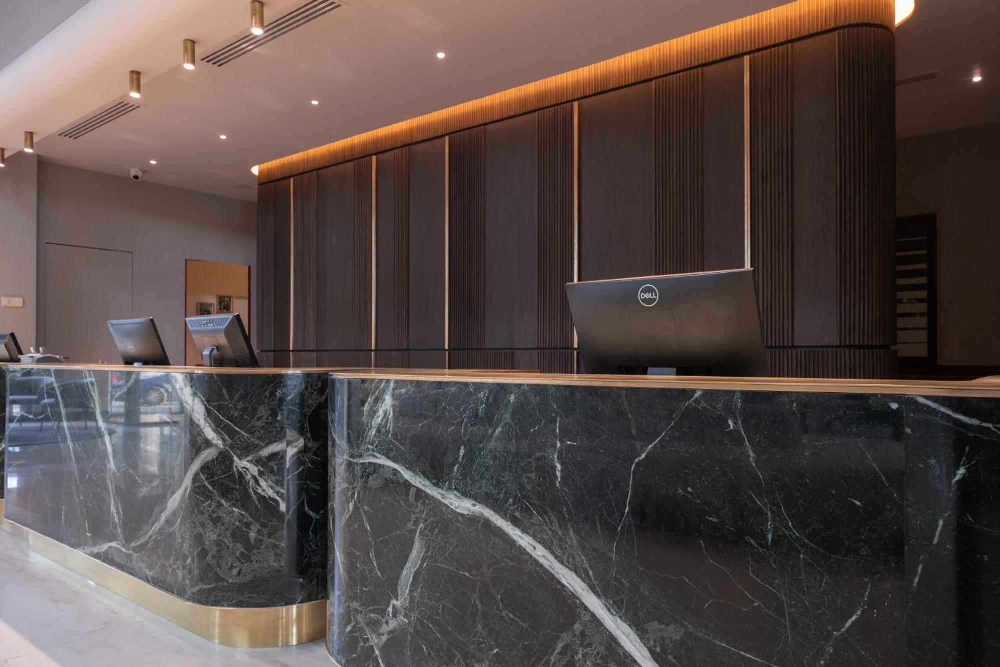 Hyatt Regency מלון 5*
