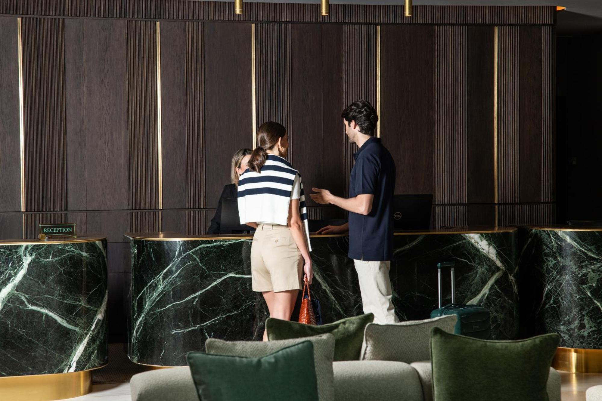 Hyatt Regency 5*